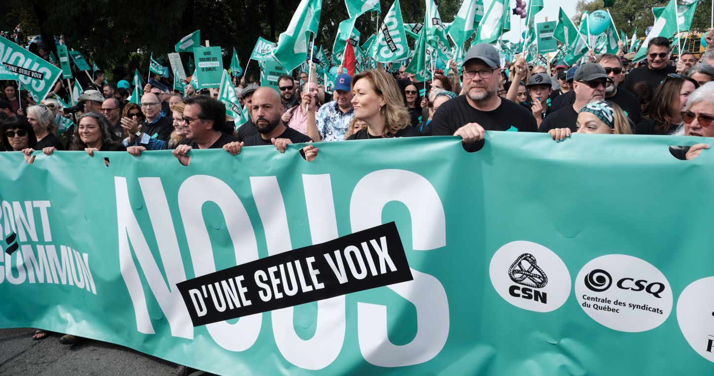 Plus de 100.000 travailleuses et travailleurs du secteur public ont participé à une manifestation du Front commun le 23 septembre dernier. Crédit photo : Dominic Morissette.